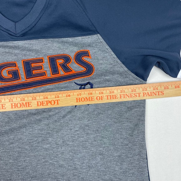 Detroit Tigers MLB True Fan Jersey Mens Large Navy Gray Colorblock V-Neck Shirt - Picture 7 of 7